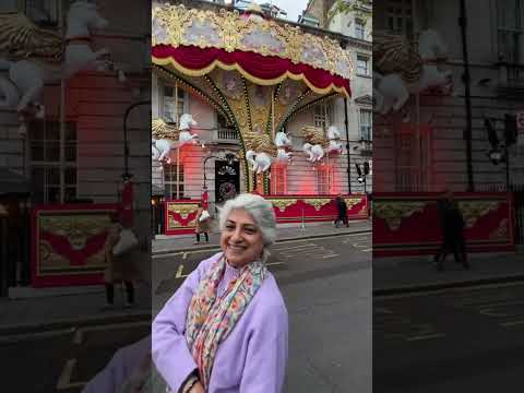 CHRISTMAS IN LONDON WITH MUMMY #shorts #christmas