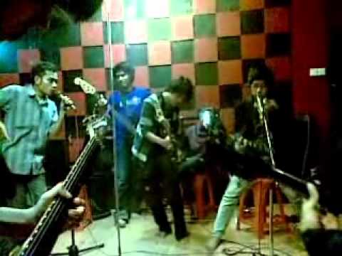 Black-eye Line ft. Atiz - Musnah+Crawl Back In