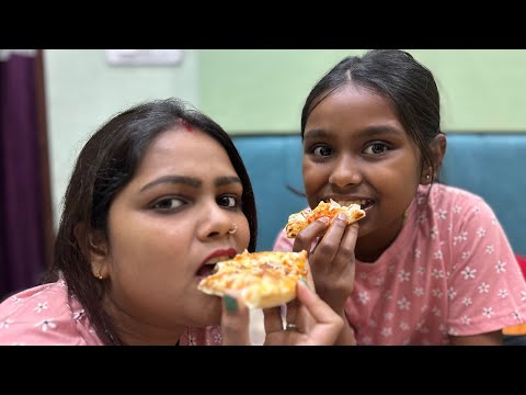 Pizza 🍕 party enjoy 😃 #familyvlog #trending #missak2022