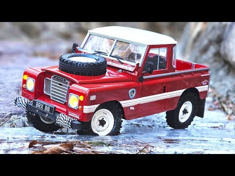 Boom Racing Land Rover® Series III 88 Pickup BRX02 88 - winter rock crawling ASMR