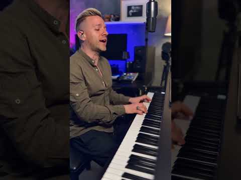 Matthew Lee sings DON'T BE CRUEL by ELVIS