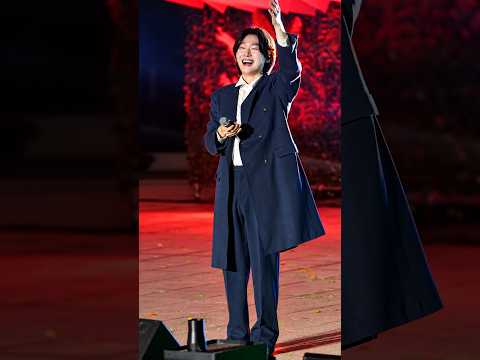 바람이 살랑 살랑 불고 해서 코트를 입고 왔어요  #김용빈 #대한민국산림박람회 #앉으나서나당신생각