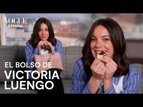 ¿Qué hay en el bolso de Victoria Luengo? | VOGUE España