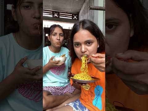 Fir se nhi😵‍💫#shorts #ramen #maggie #foodie #sister #youtubeshorts #oyeitsneha