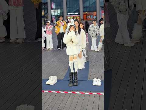 내 신발 ㅋㅋㅋㅋ #크림서현의랜덤댄스 #크림서현 #내신발어디갔어 ##유백합 #김프로 #kimpro #신발챌린지 #funny #fyp #shorts #쇼츠