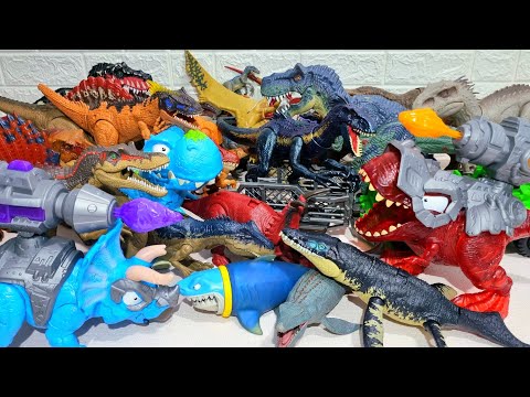 Jurassic World Chaos Theory: Tyrannosaurus Rex, Mosasaurus, Velociraptor, Triceratops, Spinosaurus