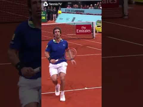 Pablo Cuevas Mesmerising Trickshot