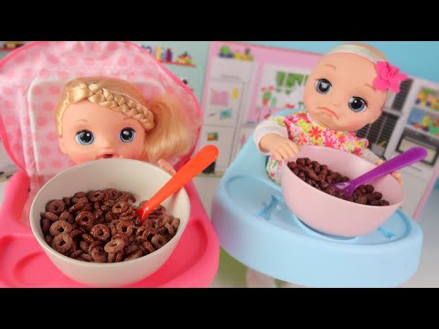 Куклы Пупсики Беби Элайв кушают шоколадные завтраки и открывают сюрпризы/Играем как мама/Зырики ТВ