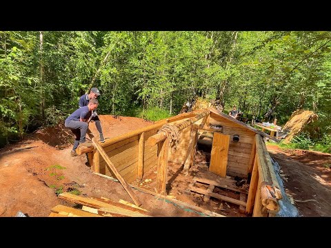 They say there was once a cozy dugout here! The dugout is dismantled! Cooking wild mushrooms