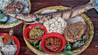 Busyeet !! Nasi Daun Jeruk Lauknya Ikan BARAKUDA, PENYETAN Sedep Mantep paling VIRAL di jogja