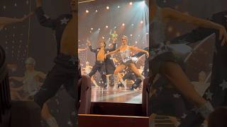 Finale der Grand Show Blinded by Delight am 1. März 2026 im Friedrichstadtpalast ￼
