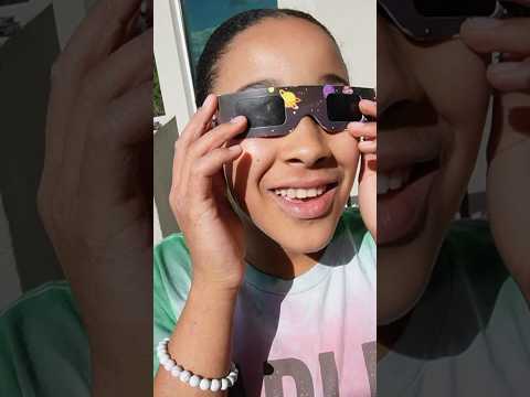SURVIVING THE SOLAR ECLIPSE!! ☀️🌘