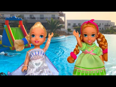 Elsa and Anna toddlers best pool videos