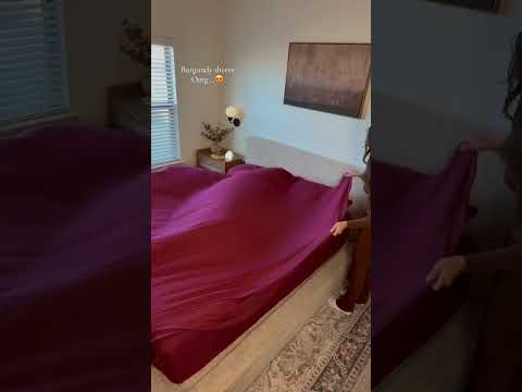 The prettiest and comfiest sheets omg 😍🤍 #sheets #burgundy #bedsheets #bedset #bed