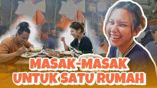 MEMBURU IKAN SEGAR DIPASAR | INDAH PERMATASARI & ARIE KRITING