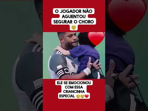 O JOGADOR NÃO A GUENTOU SEGURAR O CHORO ELE SE EMOCIONOU COM ESSA CRIANCINHA ESPECIAL #shorts