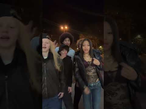 avec la bande de cœur (:💞