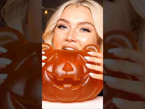 HALLOWEEN GUMMY BEAR🎃 #mukbang #aiasmr #halloweenasmr #gummybear #foodasmr #aigenerated #satisfying
