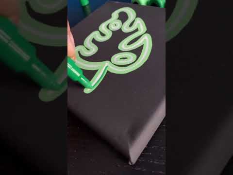 Glow Effect Drawing Using Posca Markers! #shorts