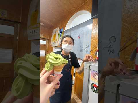 看板娘が作る芸術的なソフトクリーム！長年の感覚で作る唯一無二のビジュアルが大人気【しんちゃんのお店：三重】