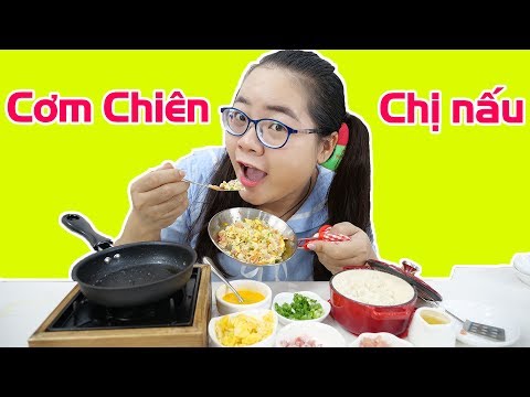 Thử Làm Cơm Chiên Dương Châu Chị Nấu Cho Em Trai | Đồ Chơi Nấu Ăn Mini
