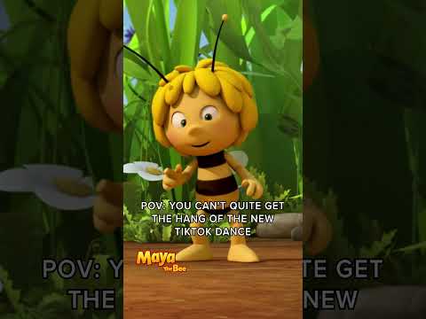 Me pretending I’ve got the new TikTok dance down while fully making it up as I go 🐝😅 #MayaTheBee