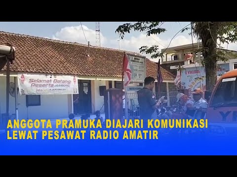 ANGGOTA PRAMUKA DIAJARI KOMUNIKASI LEWAT PESAWAT RADIO AMATIR