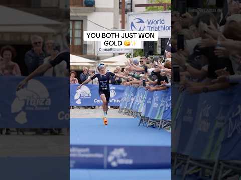 A golden kiss between Marjolaine Pierre & Clément Mignon 🥇 #triathlon #gold #shorts