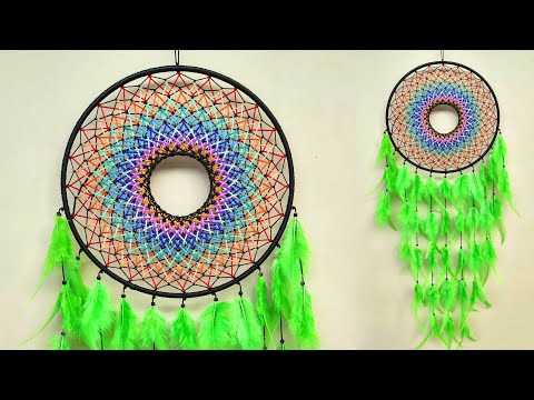 How to Make a Rainbow Dreamcatcher Step by Step!