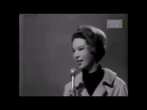 เพลงนี้ทำให้ชาติตะวันตกรู้จักเมืองไทยอย่างรวดเร็วตั้งแต่ยุค1970 คนไทยน้อยคนที่จะเคยได้ชมคลิปนี้