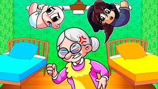 BEBÉ NOOB SE ESCONDE DE LA ABUELA ENFADADA... 😡 BEBÉ NOOB Y NOOBSI ESCAPAN GRANNY SIMULATOR
