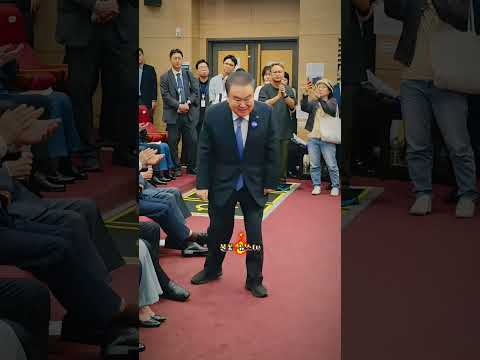 <strong>문희상</strong> 전국회의장이자 민주당 상임고문 노구의 몸으로 연단에 오르는모습에 감동이 느껴집니다~ #<strong>문희상</strong> #전국회의장 #상임고문 #9.19남북합의 #불꽃뉴스tv