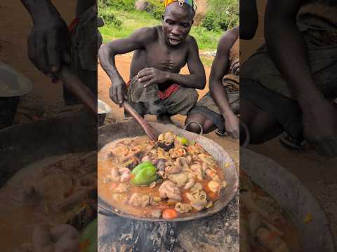 Wow,,😯‼️ it's Cookie time, Hadza tribe, Enjoying Nutrition Food, So delicious 😋🤤 Hadzabe Family.