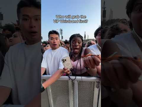 You won't BELIEVE her reaction when Lollapalooza gave her VIP!!!