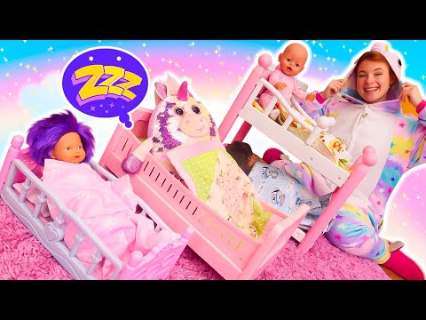 Baby Born Puppen Video mit Irene. Pyjama-Party. Puppen Video für Kinder. Baby Puppen