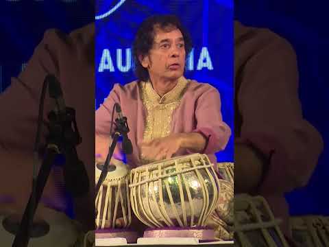 The Moment Ustad Zakir Hussain Smiles at the End 🥹🎵