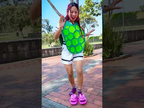 MIS CHANCLAS 😰 @LayaraOficialMusic @CAMILOAGUILLONN #layara #tendencia #viralshorts