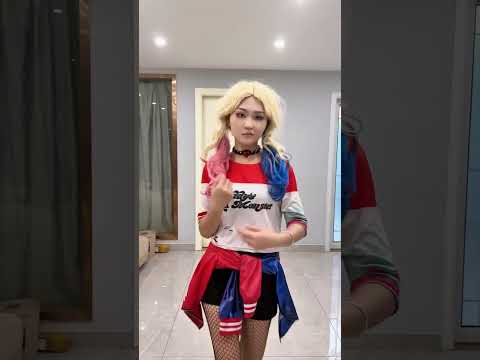 Harley Quinn is trapped inside a crane machine as a doll#comedy  #funny