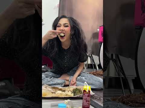 KETIKA MAKEUP DI GALERY SEPERTI RUMAH SENDIRI🤭#shorts #makeup #riaspengantin