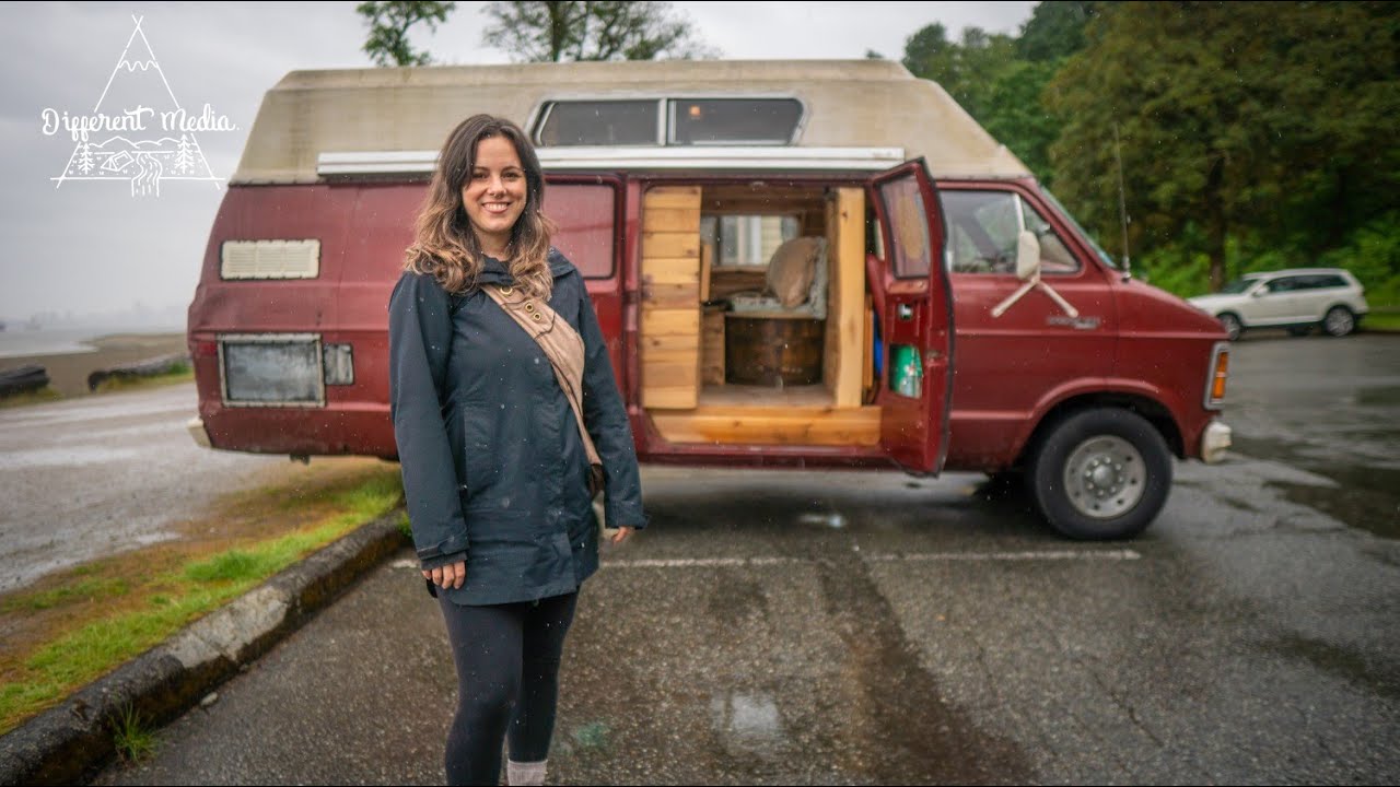 Solo Female VanLife | Restoring old Camper with unique Budget build