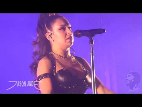 Charli XCX - Move Me [HD] LIVE - CRASH Tour 4/8/2022