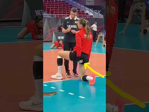 Почему Волейболистки Не Любят Шорты? 🤔