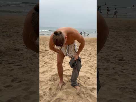 Who needs a changing room anyways? 🏖️