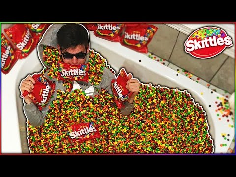 1,000,000 LAYERS OF SKITTLES IN BATH TUB CHALLENGE! FILLING BATHTUB WITH SKITTLES CANDY!
