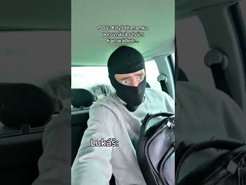 Před rodiči vždy jako andílek 😂😂