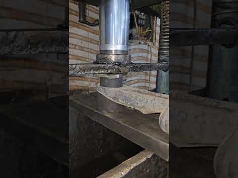 Hyundai Elantra <strong>front</strong> wheel Aram Bush fitting #auto #mechanic