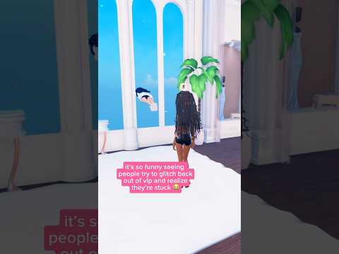 PEOPLE GETTING STUCK IN VIP IN DRESS TO IMPRESS 😭🎀 #roblox #dresstoimpress #dti