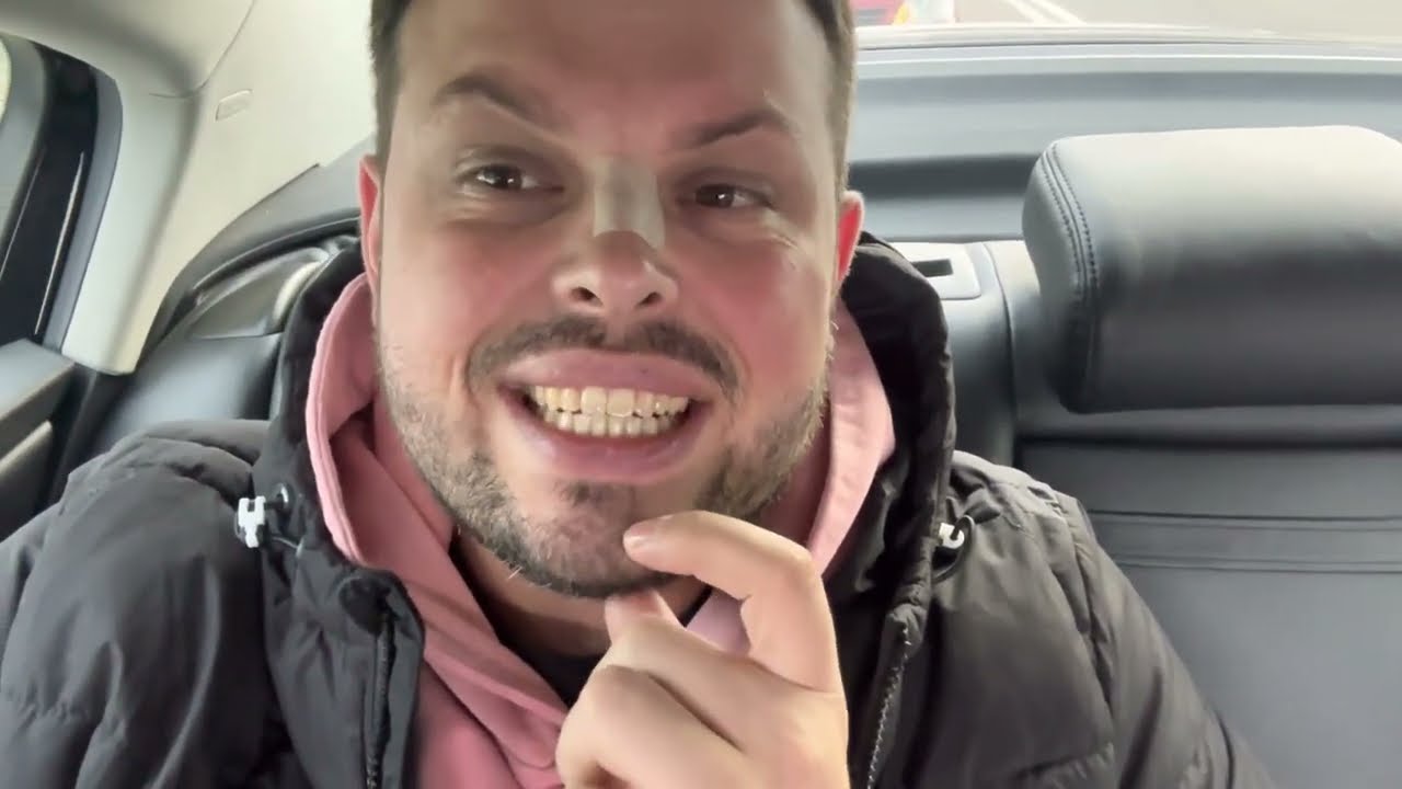 Заехали в Ресторан на Обед! Подрались с Гариком! Снял брекеты!