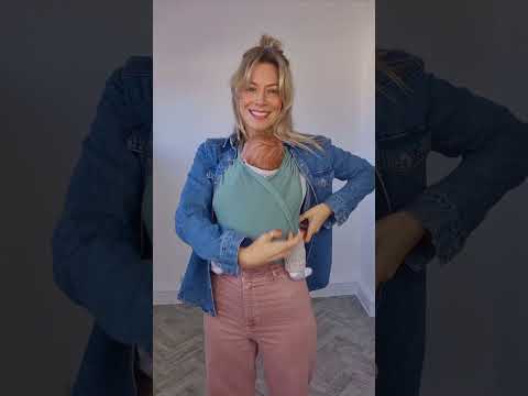 How to settle your baby in a wrap in real time! The amazing Izmi Breeze Baby Wrap IzmiBaby.com