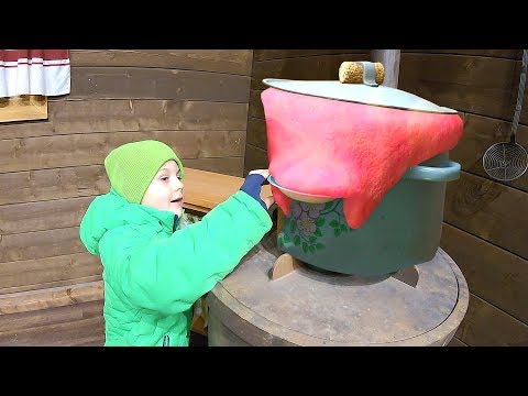 Fun Play at the theme park of Masha and the Bear